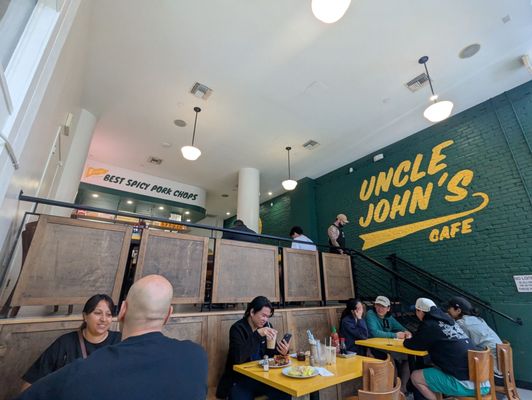 Uncle John's Cafe by null