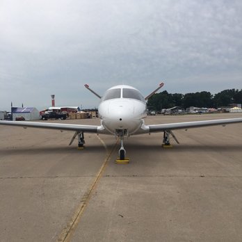 Wittman Regional Airport - Airports Near Me - Oshkosh, Wisconsin