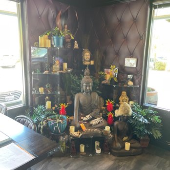 Wanderlust Ink - Lobby area - Tattoo Near Me - Roseville, California Wanderlust Ink - Lobby area - Tattoo Near Me - Roseville, California