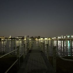 BridgePointe Hotel & Marina