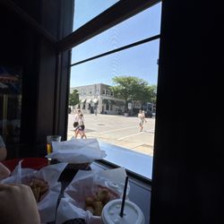 Legend Larry's - Dinner with a view