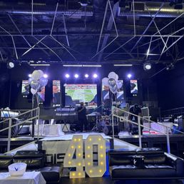 White & silver balloons