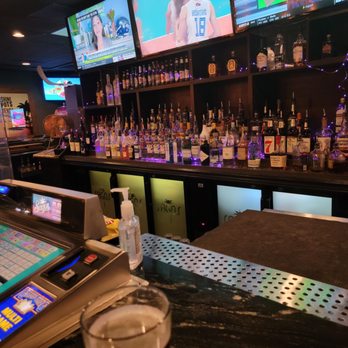 Sagos Spring Mountain - a beer in a pint glass at a bar - Sports Bars Near Me - Las Vegas, Nevada Sagos Spring Mountain - a beer in a pint glass at a bar - Sports Bars Near Me - Las Vegas, Nevada