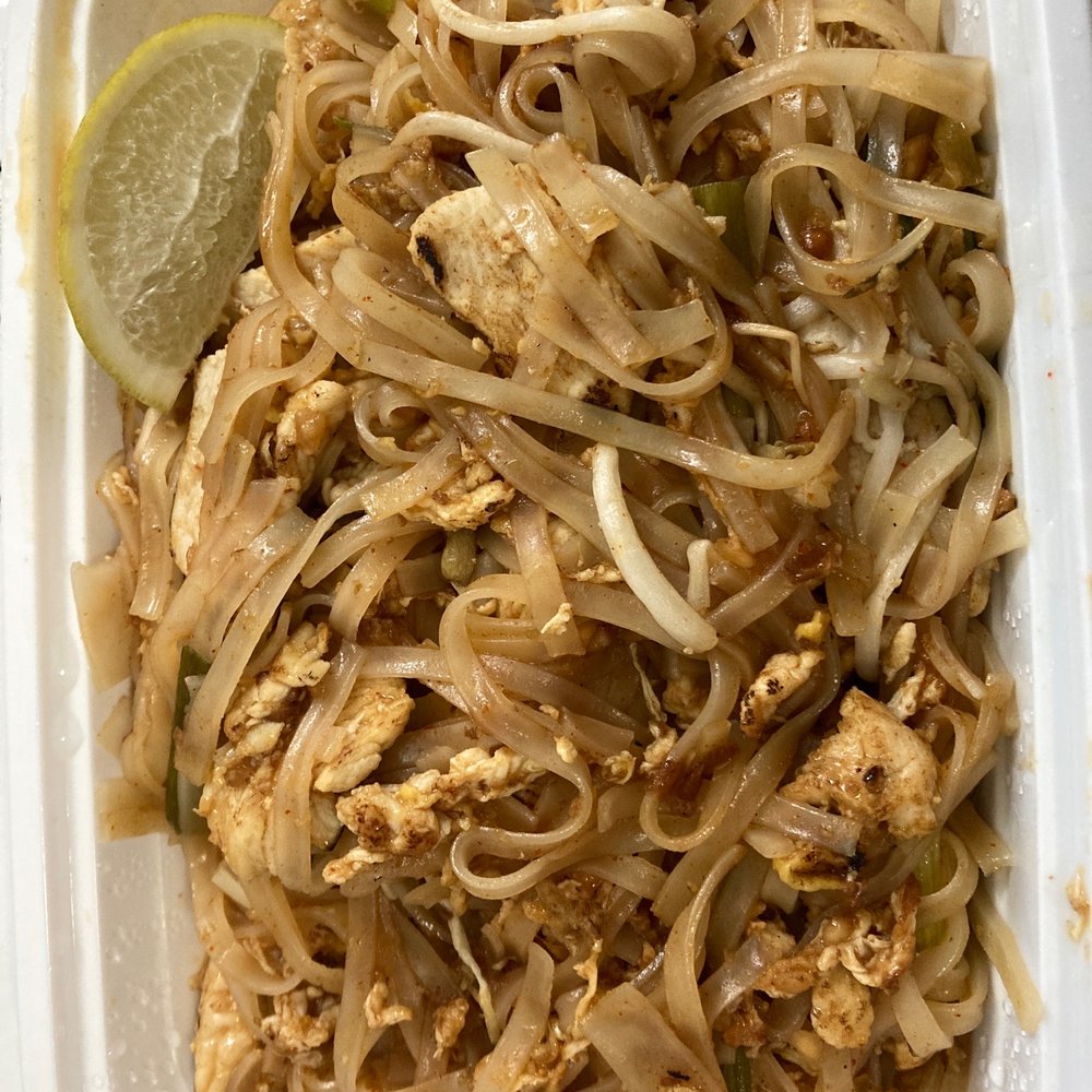 Living Thai - Chicken Pad Thai - Thai Near Me - New York, New York Living Thai - Chicken Pad Thai - Thai Near Me - New York, New York