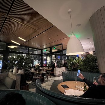 Earls Kitchen + Bar - Inside - Cocktail Bars Near Me - Plano, Texas