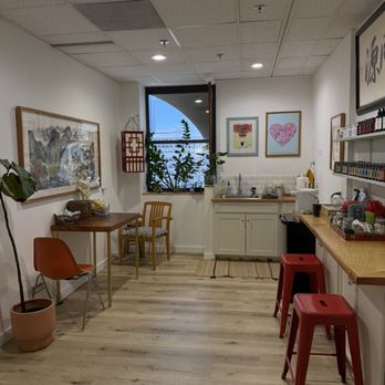 Clear Path Acupuncture - Inside - Acupuncture Near Me - Honolulu, Hawaii Clear Path Acupuncture - Inside - Acupuncture Near Me - Honolulu, Hawaii