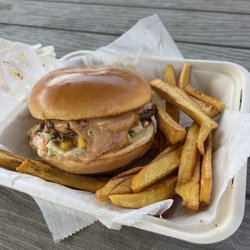 AbiKi's Caribbean Flavas - Jerk Burger