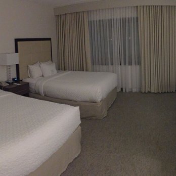 Embassy Suites by Hilton Milwaukee Brookfield - Presidential Suite, Bedroom #1 (2 Doubles) - Hotels Near Me - Brookfield, Wisconsin Embassy Suites by Hilton Milwaukee Brookfield - Presidential Suite, Bedroom #1 (2 Doubles) - Hotels Near Me - Brookfield, Wisconsin
