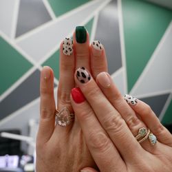 Rustic Chic Boutique Salon Suites - Nails at Pandaah nailed it