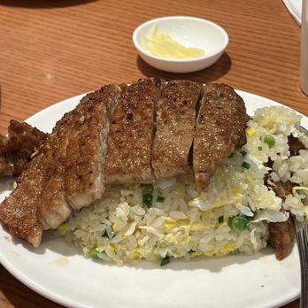 鼎泰豐 - fried pork chop fried rice - Taiwanese Near Me - Hong Kong, HK 鼎泰豐 - fried pork chop fried rice - Taiwanese Near Me - Hong Kong, HK