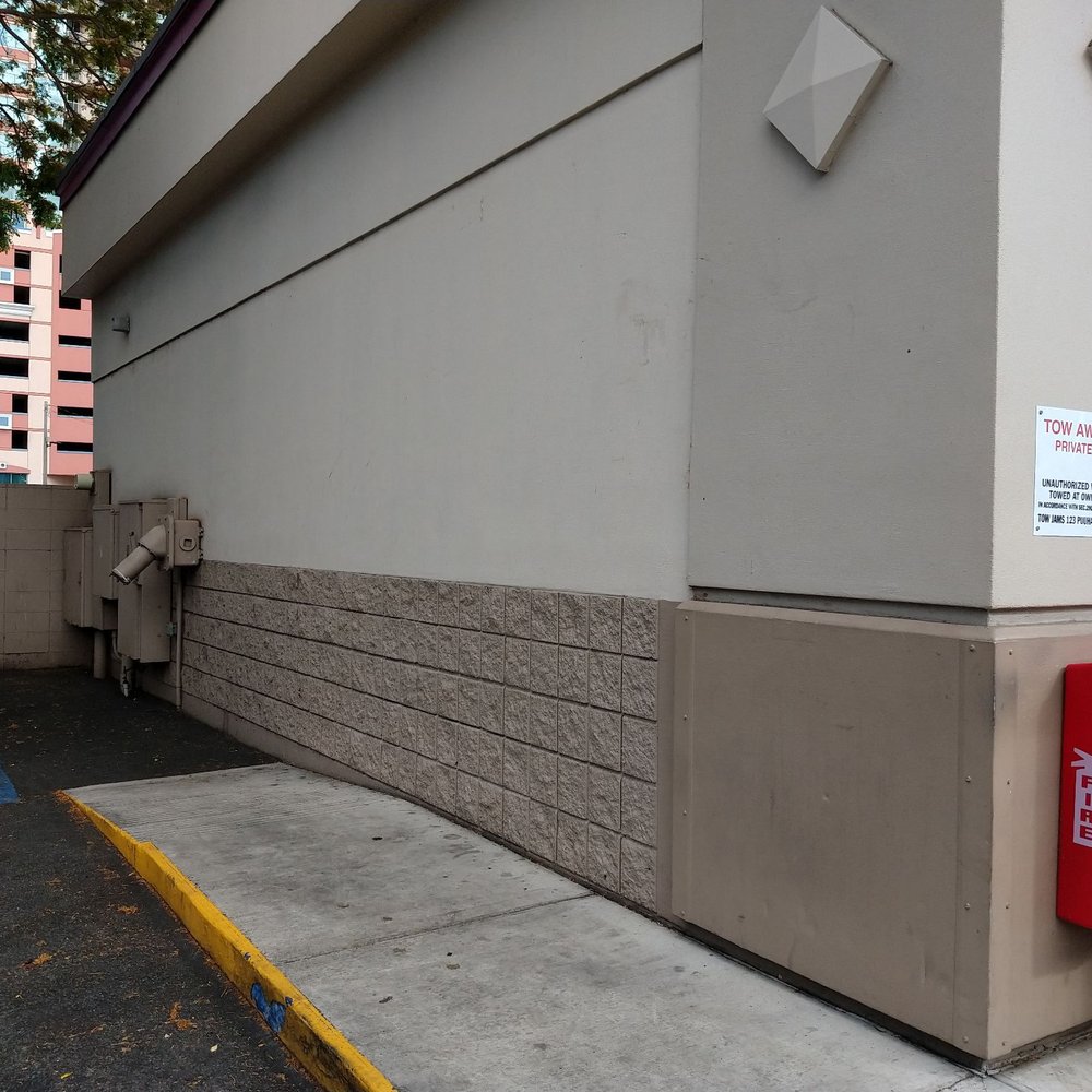 Hele - No signage to back up an excuse of a "no loitering' policy - Gas Stations Near Me - Honolulu, Hawaii Hele - No signage to back up an excuse of a "no loitering' policy - Gas Stations Near Me - Honolulu, Hawaii