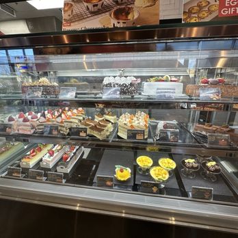 85°C Bakery Cafe-Simi Valley - Coffee & Tea Near Me - Simi Valley, California