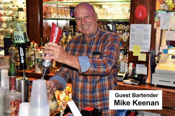 Bulls Eye Sports Pub by null