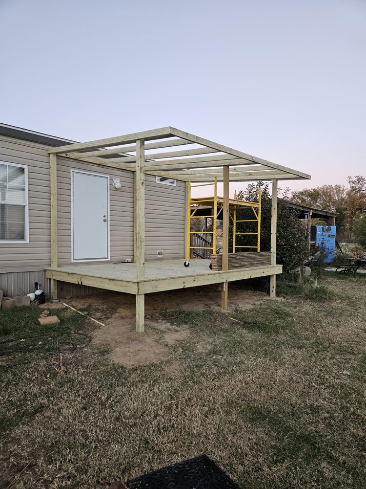 Slide of Creekside Construction