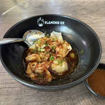 Flaming Ox - Spicy Shrimp and Pork Wonton 蝦肉紅油抄手 (6 pcs) - Taiwanese Near Me - San Jose, California