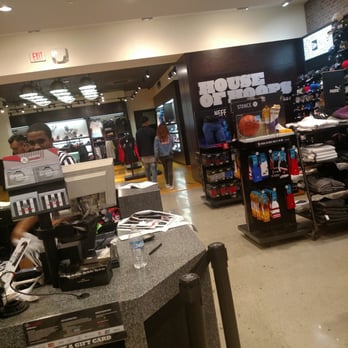 Foot Locker - House of hoops is always fun - Shoe Stores Near Me - Culver City, California Foot Locker - House of hoops is always fun - Shoe Stores Near Me - Culver City, California