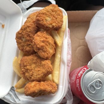Bill's Chicken & Burger - Kids nuggets - Restaurants Near Me - Houston, Texas Bill's Chicken & Burger - Kids nuggets - Restaurants Near Me - Houston, Texas
