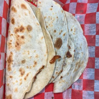 Mami Coco - Chicken 3 Quesadillas and Tacos - Tacos Near Me - Dallas, Texas