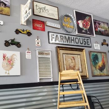 Broaster Kitchen - Nice decor. - American Near Me - Montebello, California