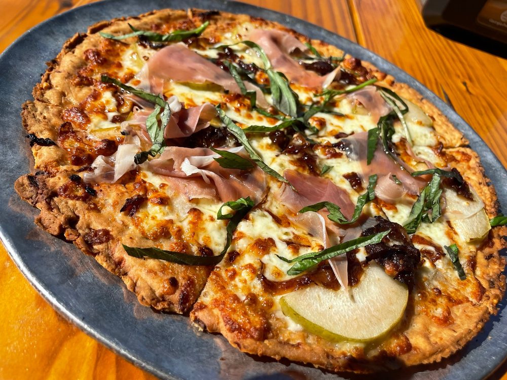 Pinthouse Pizza