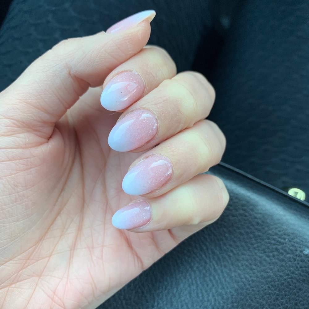 VIP Nails - Ombré Dip Powder Manicure by Kyle - Nail Salons Near Me - Worcester, Massachusetts VIP Nails - Ombré Dip Powder Manicure by Kyle - Nail Salons Near Me - Worcester, Massachusetts