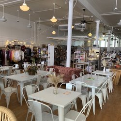 410 Collective + Coffee - A nice place for an afternoon coffee