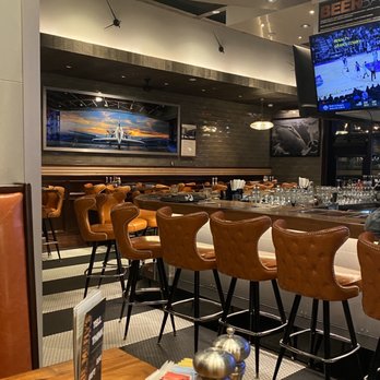 Maggie McFly's | Springfield - The bar - American Near Me - Springfield, Virginia