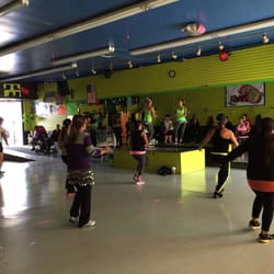 Zumdra Dance Studio - Waiting for the 5:30 PM class to start while the 4:30 PM class finishes.