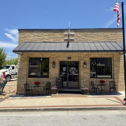 Lincolnton Coffee Cottage - Shop Front
