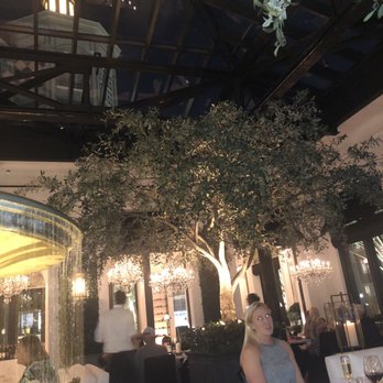 RH Rooftop Restaurant at RH West Palm - Wine Bars Near Me - West Palm Beach, Florida RH Rooftop Restaurant at RH West Palm - Wine Bars Near Me - West Palm Beach, Florida