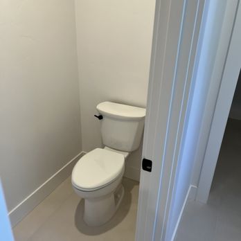 Backed Up Plumbing - New toilet - Plumbing Near Me - Redmond, Oregon