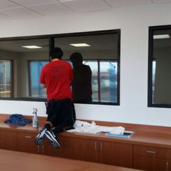 Sun Cap Auto Tint - Commercial and Residential tinting to for your home or office.