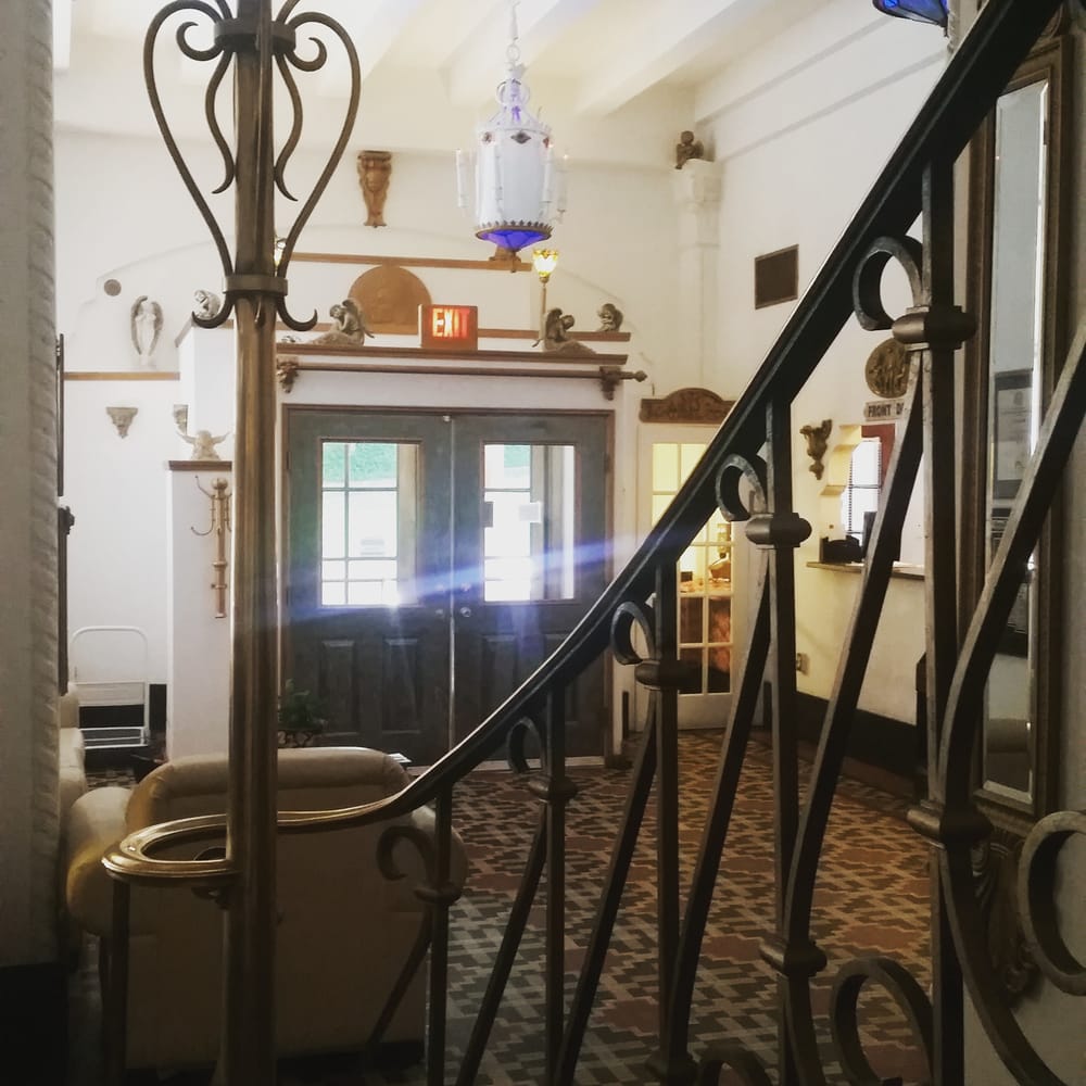 PARK HOTEL Updated October 2024 28 Photos & 29 Reviews 211