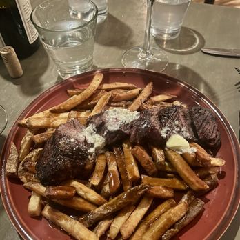 Share Kitchen & Bar Room - Steak and Frittes - New American Near Me - Williamsville, New York