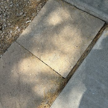 Greenleaf Pest Control - Small red ants all over front yard - Pest Control Near Me - Surprise, Arizona