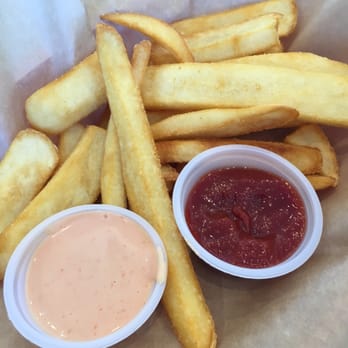 Berlins - Fries with curry ketchup and fancy sauce - Bubble Tea Near Me - Los Angeles, California Berlins - Fries with curry ketchup and fancy sauce - Bubble Tea Near Me - Los Angeles, California