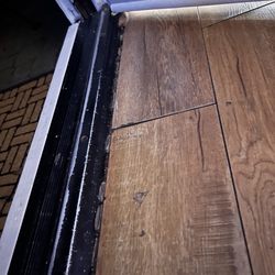 The Malibu Country Inn - Mold all around door frame and under flooring and door does not meet ada requirements
