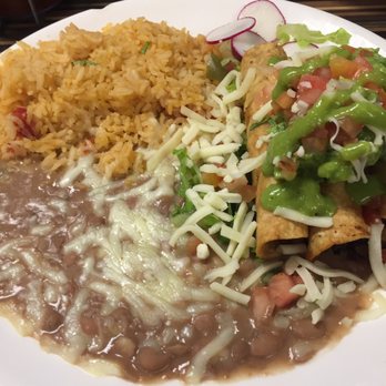 Mi Lindo Apatzingan - Three chicken taquitos - Mexican Near Me - Riverside, California