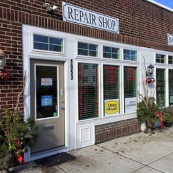 Emergency Repair Shop - Our store in Maple Point Plaza
