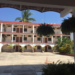 Hotel Y Bungalows El Bahía