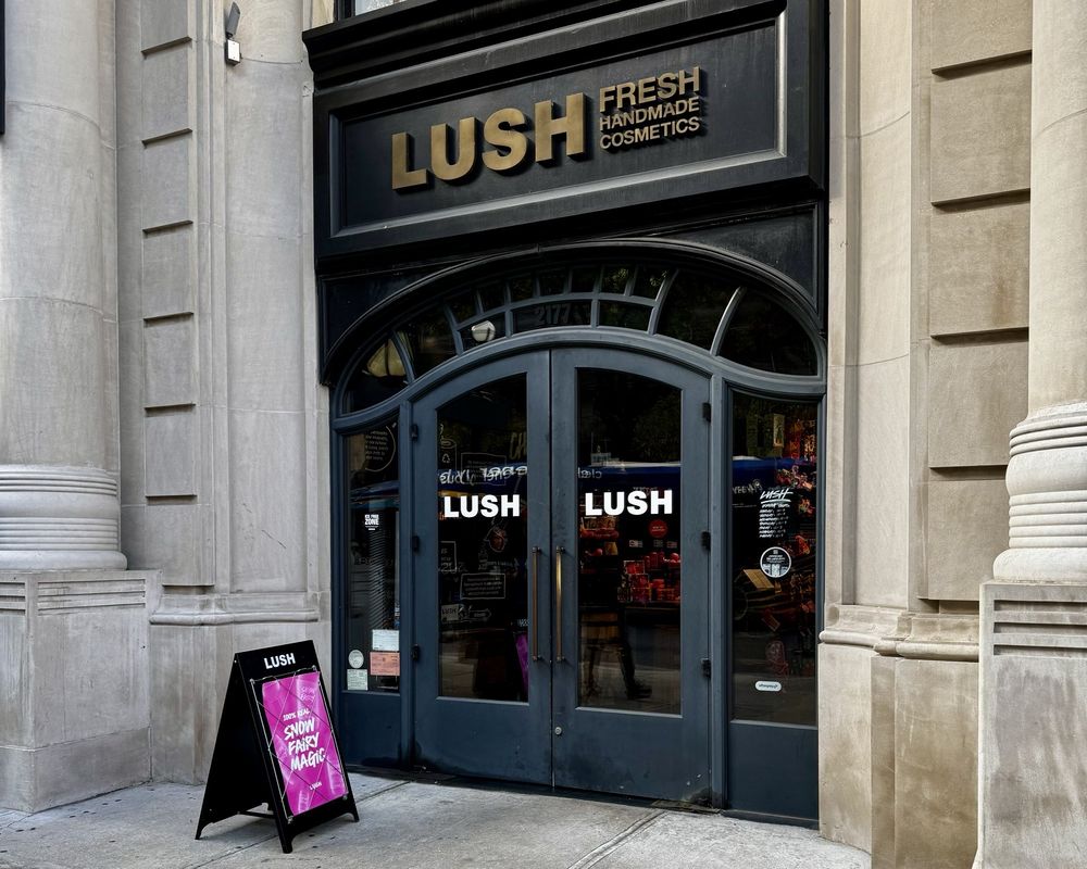 LUSH - Updated July 2026 - 81 Photos & 109 Reviews - 2175 Broadway, New ...