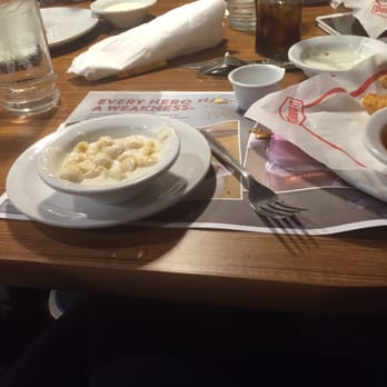 Denny's - Waited an extra ten minutes for this tiny side of mac and cheese which tasted like sour cream. - Diners Near Me - Visalia, California