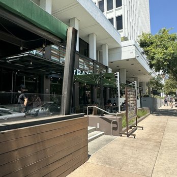 Urban Plates - Outside side walk walk way - Salad Near Me - Pasadena, California