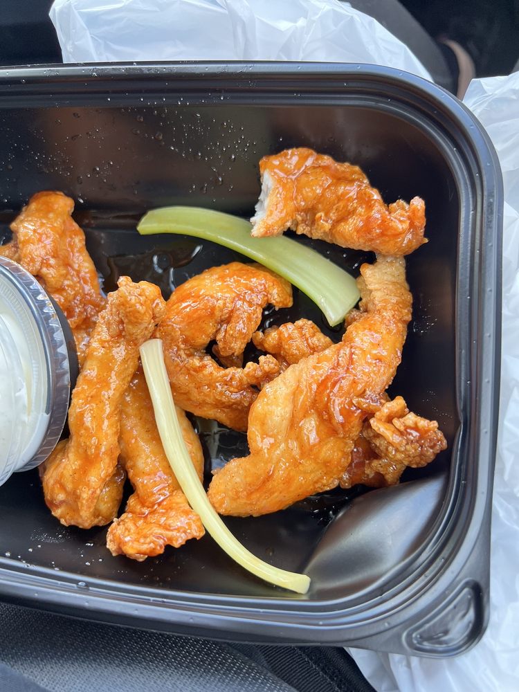 WINGERS Restaurant