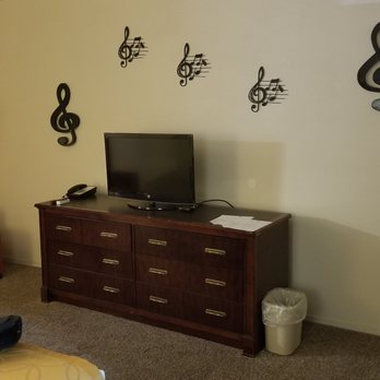 Rio Sands Lodge - Music notes - Hotels Near Me - Rio Vista, California