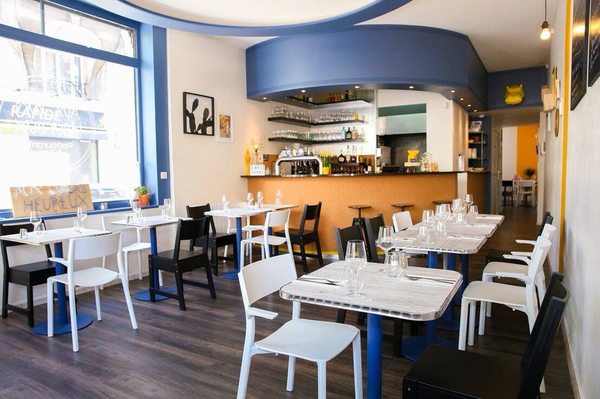 Aux Jours Heureux by null