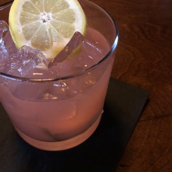 Lucky Horseshoe Lounge - Piazza Dante - Lounges Near Me - Portland, Oregon