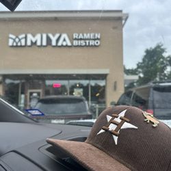 Miya Ramen Bistro - Store front