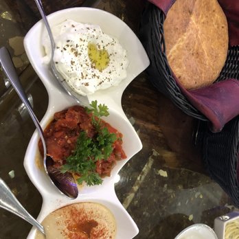718 Bistro - Vegetarian Trio - Cafes Near Me - Brooklyn, New York