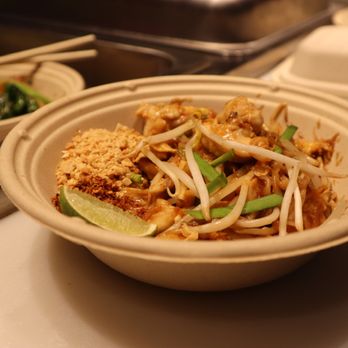 O-Cha Thai - Chicken Pad Thai (Spicy- Optional) - Thai Near Me - Fort Wayne, Indiana